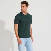 Camiseta Algodão Premium Gola V Masculina | Everyday Collection - Verde Cedro
