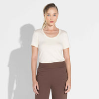 Camiseta Pima Gola U Feminina | Life Collection - Off Vanilla
