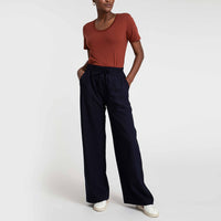 Camiseta Algodão Premium Gola U Feminina | Everyday Collection - Marrom Cacau