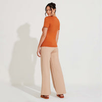 Camiseta Algodão Premium Gola U Feminina | Everyday Collection - Terracota