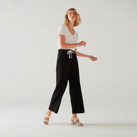 Calça Cropped Conforto Malha Crepe - Preto