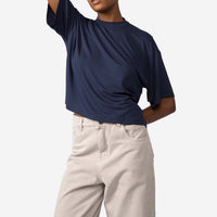 Camiseta Boxy Feminina | Travel T-Shirt Modal - Azul Marinho