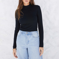 Blusa Canelada Viscose Gola Alta Feminina - Preto