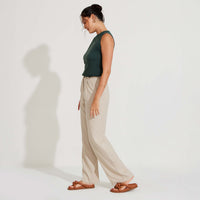 Regata Algodão Premium Feminina | Everyday Collection - Verde Cedro