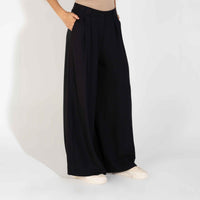Calça Pantalona Viscose Feminina - Preto