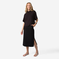 Camiseta Boxy Feminina | Travel T-Shirt Modal - Preto