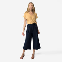 Calça Pantacourt Blend Linho Textura Feminina - Azul Marinho