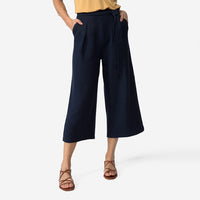 Calça Pantacourt Blend Linho Textura Feminina - Azul Marinho