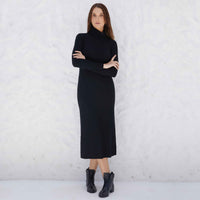 Vestido Midi Canelado Viscose Gola Rolê - Preto
