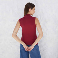 Regata Canelada Viscose Gola Alta Feminina - Vermelho Escarlate