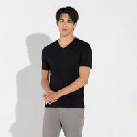 Camiseta Algodão Premium Gola V Masculina | Everyday Collection - Preto