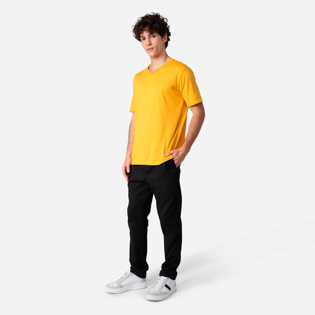 Camiseta Algodão Premium Gola V Masculina | Everyday Collection - Amarelo Sol