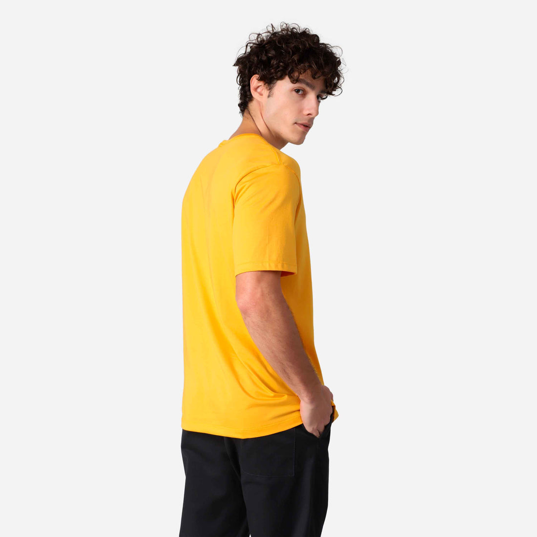 Camiseta Algodão Premium Gola V Masculina | Everyday Collection - Amarelo Sol