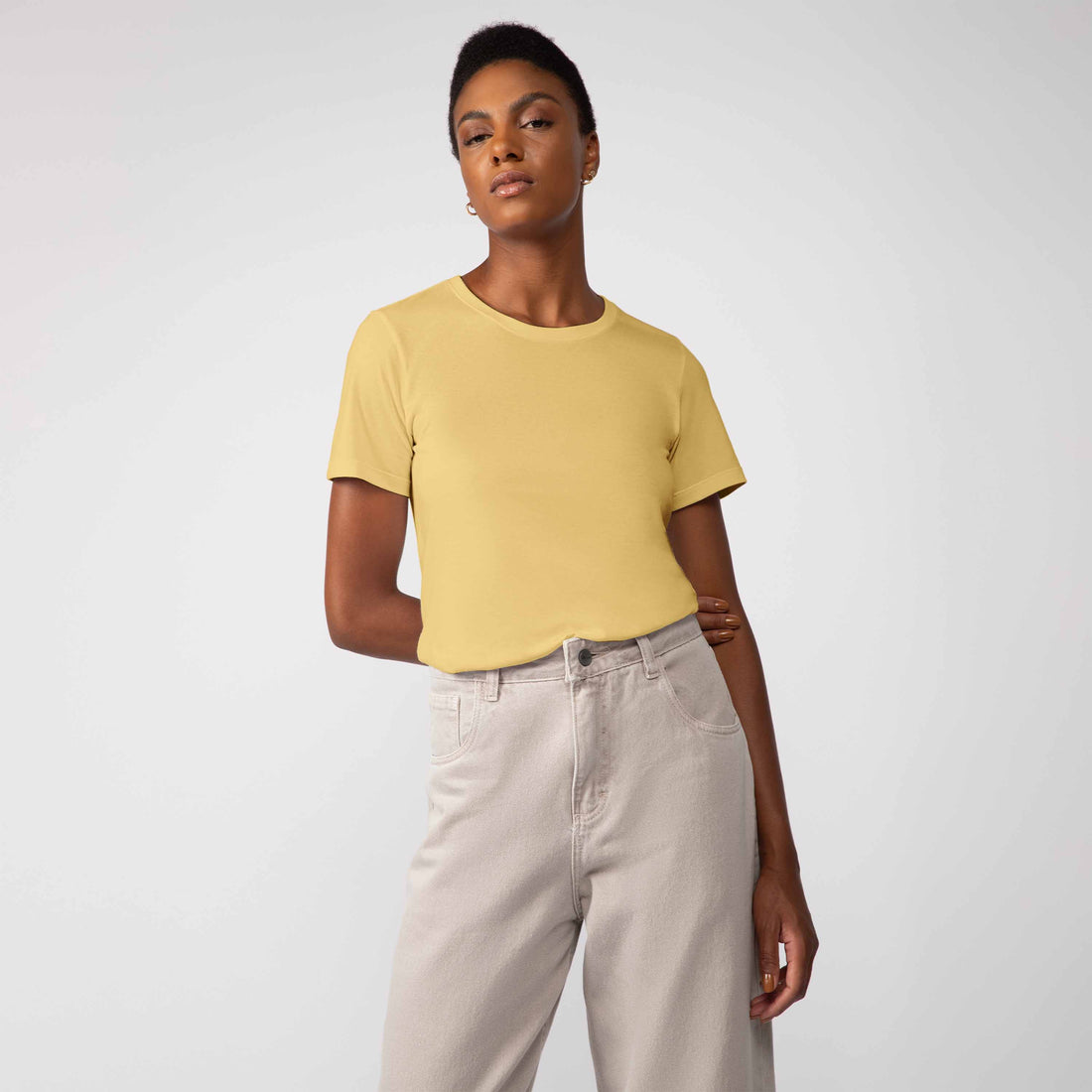 Camiseta Algodão Premium Feminina | Everyday Collection - Amarelo Mel