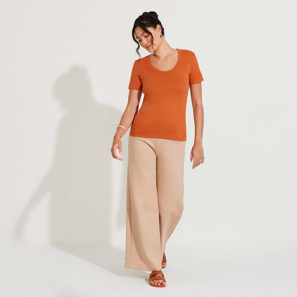 Camiseta Algodão Premium Gola U Feminina | Everyday Collection - Terracota