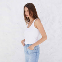 Regata Algodão Premium Decote U Feminina | Everyday Collection - Branco