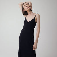 Vestido Slip Recortes - Preto