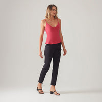 Calça Reta Fenda Feminina - Preto