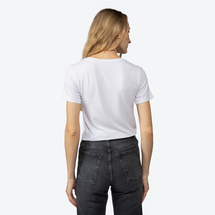 Camiseta Modal Gola V Feminina | Travel Collection - Branco
