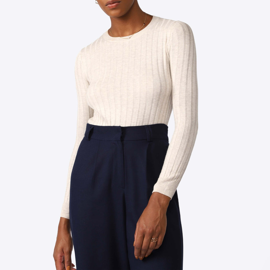 Suéter Canelado Visco Seda Feminino - Bege