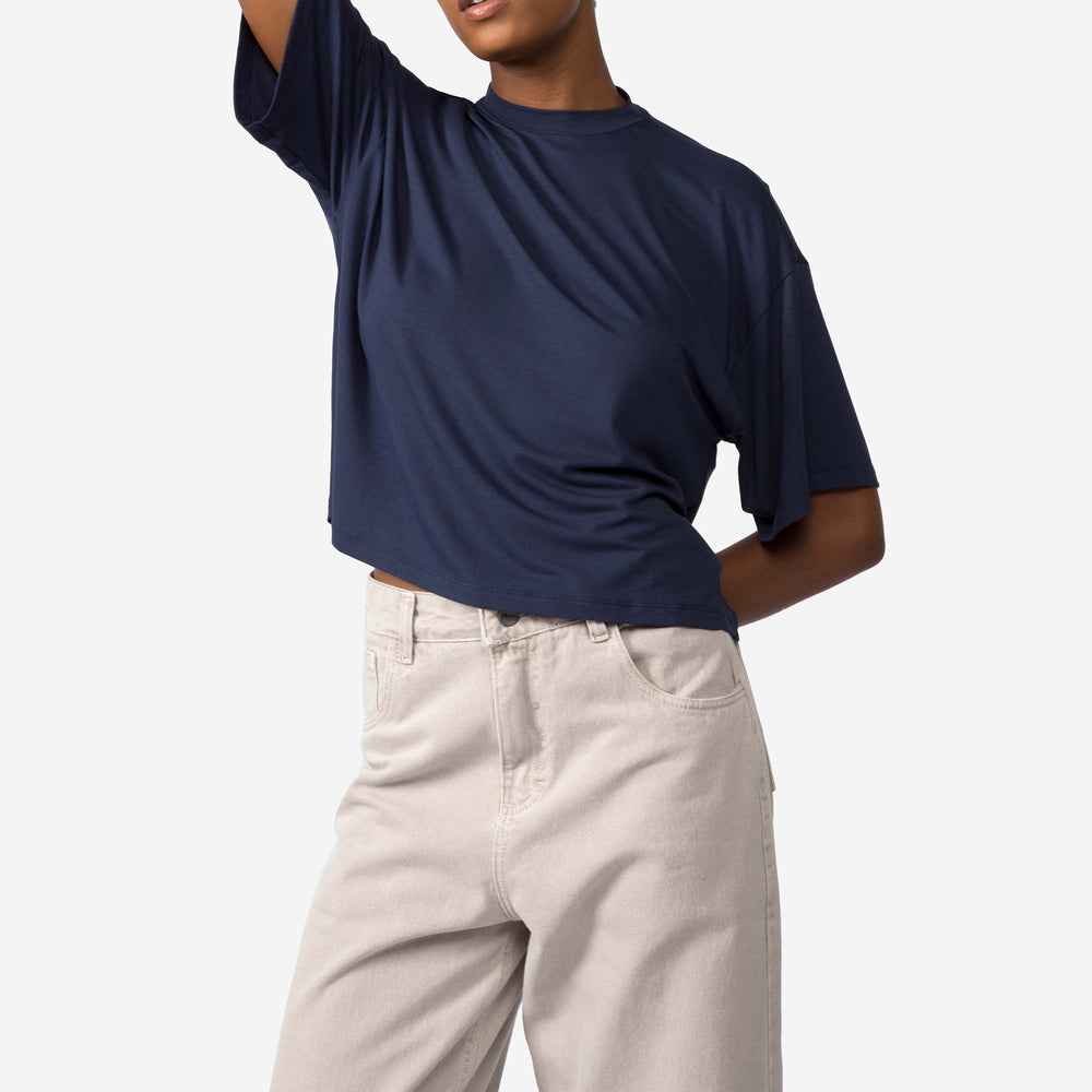 Camiseta Boxy Feminina | Travel T-Shirt Modal - Azul Marinho