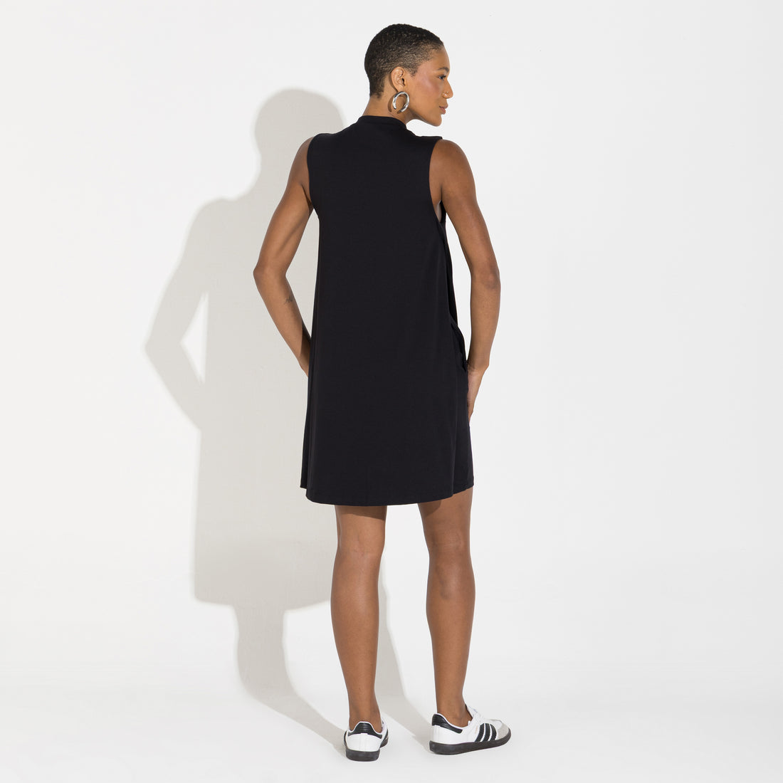 Vestido Curto Cotton Pima Gola Alta - Preto