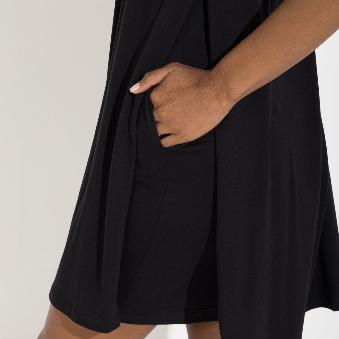 Vestido Curto Cotton Pima Gola Alta - Preto