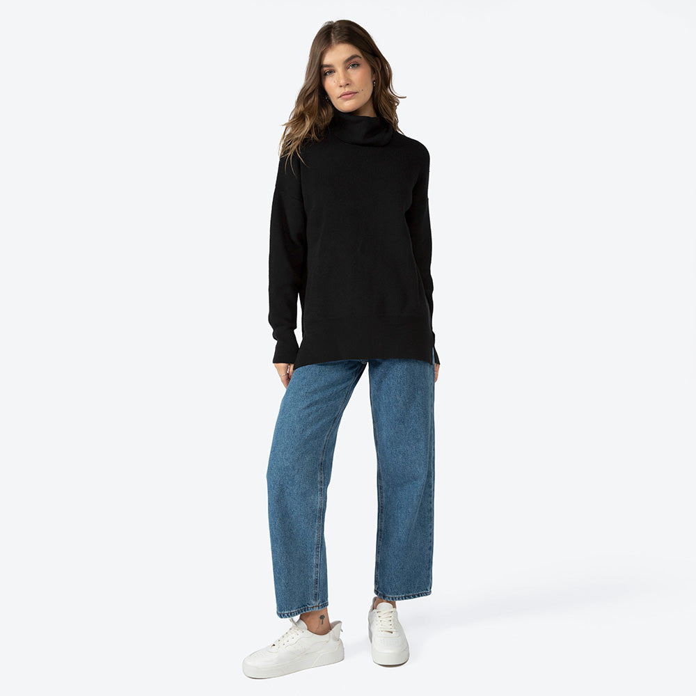 Suéter Gola Rolê Tricot Viscose Amplo Feminino - Preto