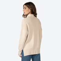 Suéter Gola Rolê Tricot Viscose Amplo Feminino - Bege