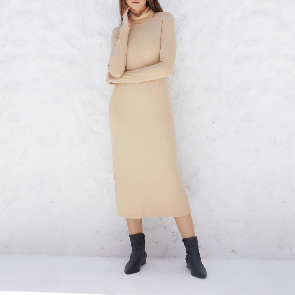 Vestido Midi Canelado Viscose Gola Rolê - Khaki