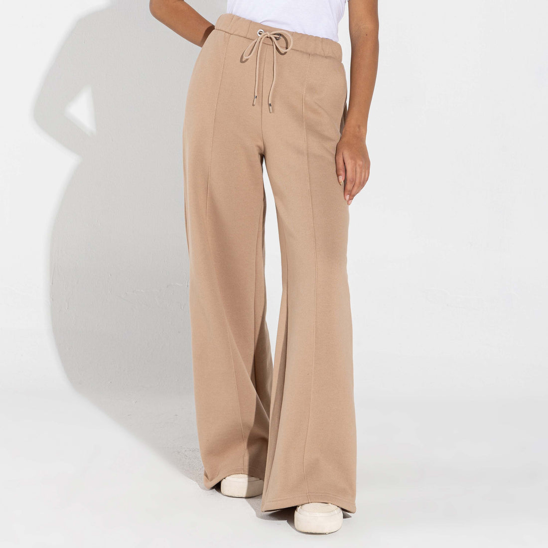 Calça Wide Leg Moletom Flanelado Feminina - Bege Camel