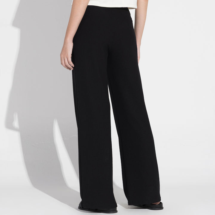 Calça Reta Eco Waffle Feminina - Preto