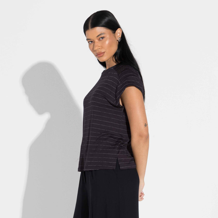 Camiseta Viscose Listras Feminina - Listras Preto E Off Vanilla