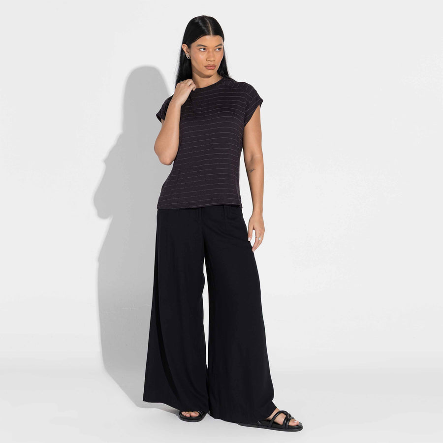 Camiseta Viscose Listras Feminina - Listras Preto E Off Vanilla