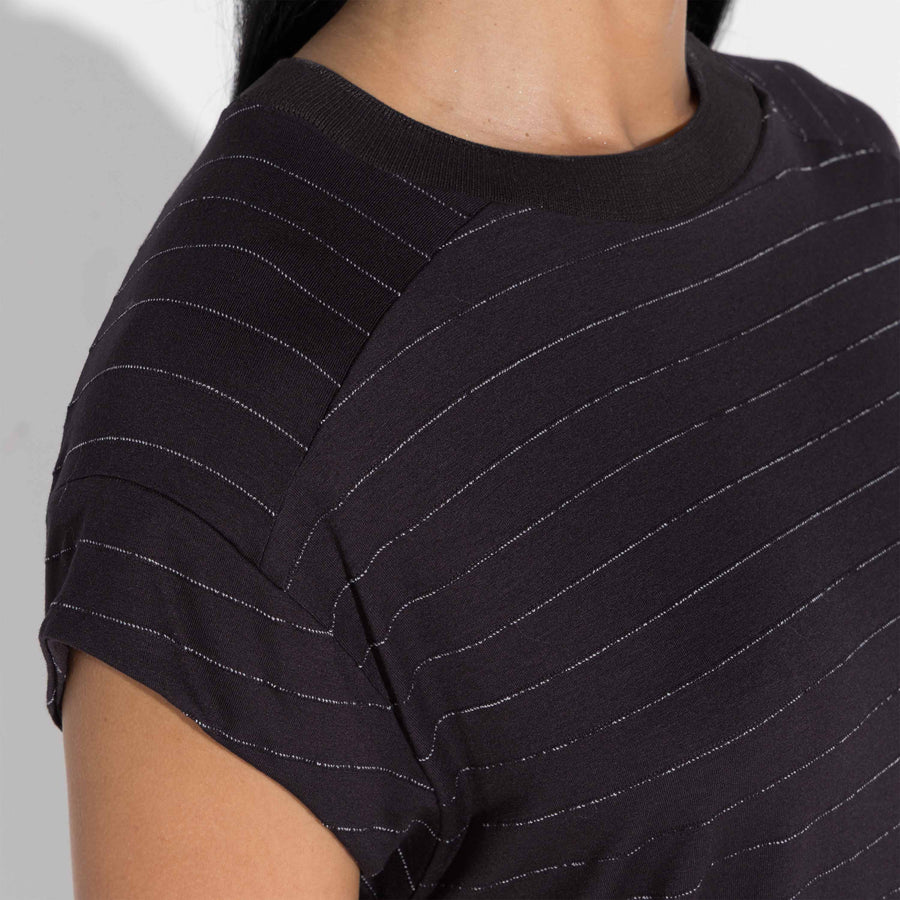 Camiseta Viscose Listras Feminina - Listras Preto E Off Vanilla