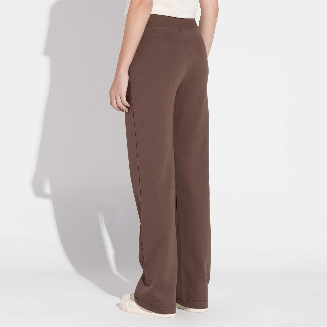 Calça Reta Moletom Leve Feminina - Marrom Macchiato