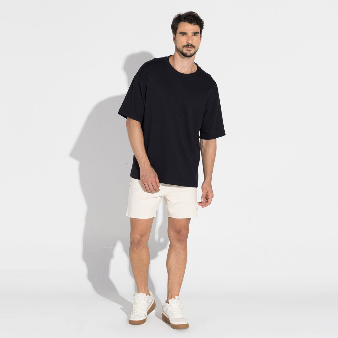 Camiseta Oversized Dense Viscose Masculina - Preto