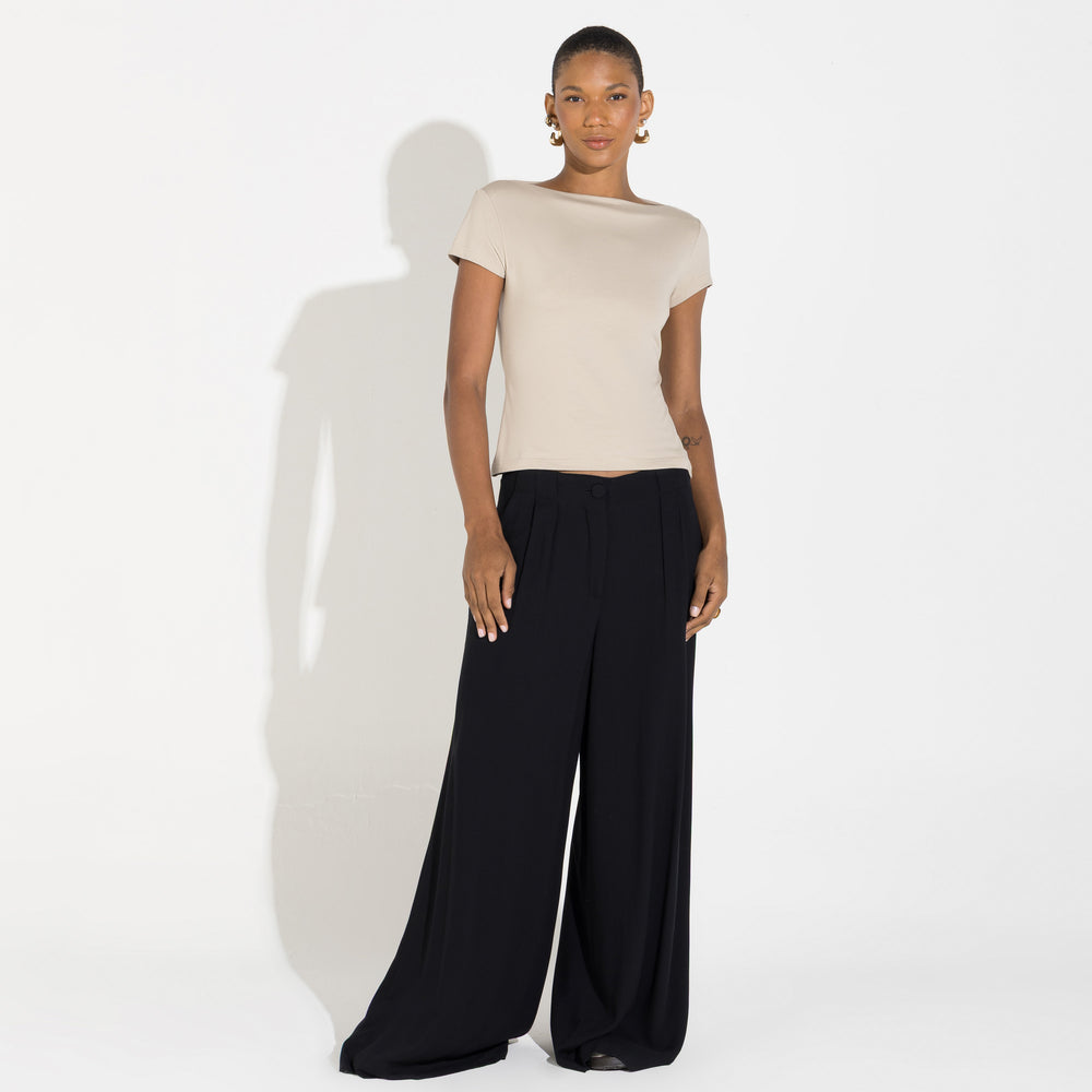 Camiseta Cotton Pima Decote Reto Feminina - Bege Aveia