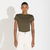 Camiseta Cotton Pima Decote Reto Feminina - Verde Vinhedo