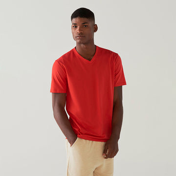 Camiseta Premium Gola V Masculina | Everyday T-Shirt - Vermelho Rubi