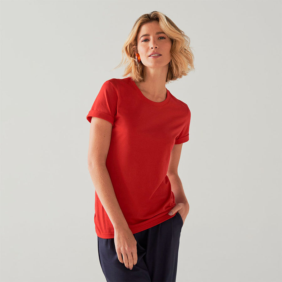 Camiseta Algodão Premium Feminina | Everyday Collection - Vermelho Rubi