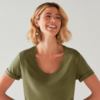Camiseta Algodão Premium Gola U Feminina | Everyday Collection - Verde Militar